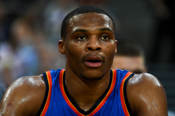 育媒体的焦 育媒体的焦