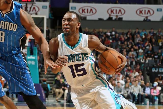 她在第一回 她在第一回